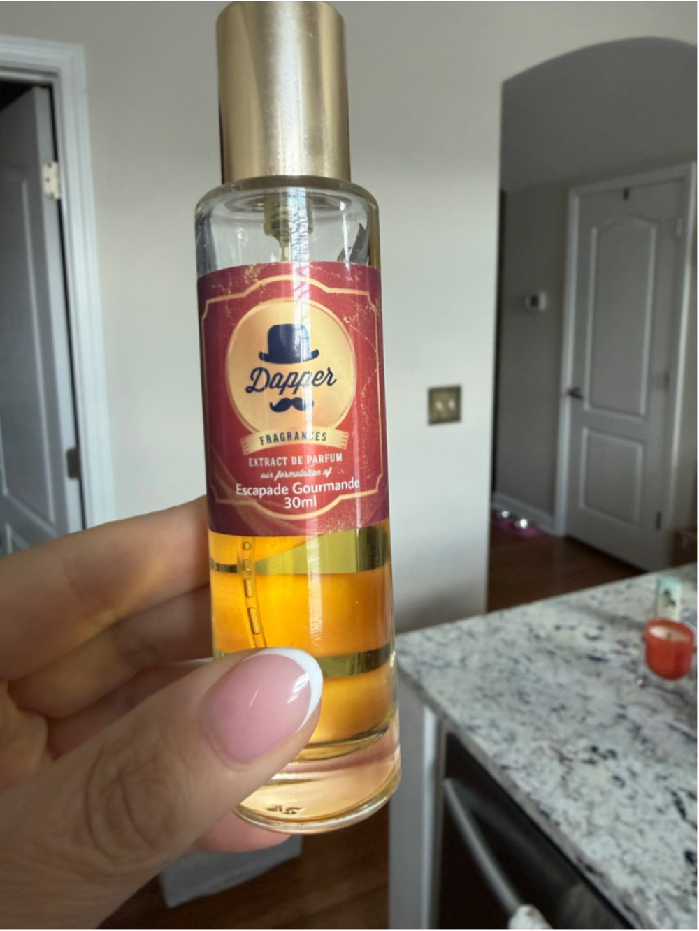 Unisex Dapper Fragrances Escapade Gourmande Perfume 30ml Gold Red